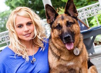 Wife Honors Police Officer Husband In The Most Meaningful Way.