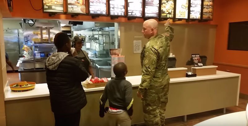 Soldier Goes To Pay For His Order, But Look Who's Standing Behind Him. Unbelievable!