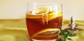 I drank water with warm honey and lemon every morning for a year. Here’s what happened