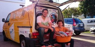 These Two Australians Run A Mobile Laundry Washing Homeless People’s Clothes