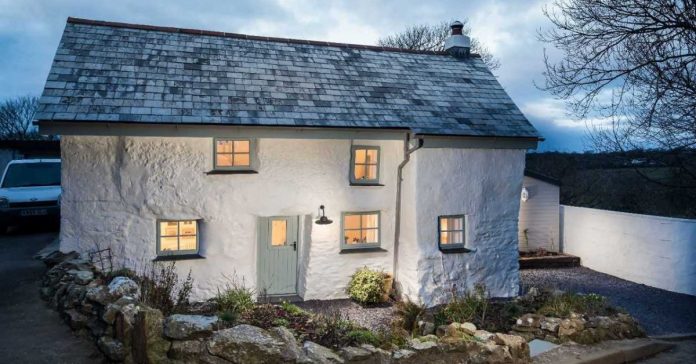 SWEETPEA COTTAGE Kestle Mill, Cornwall, United Kingdom