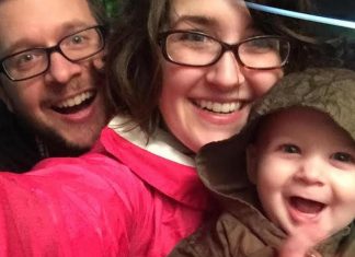 He Ignores A Call From His Wife At Work. Seconds Later, His Boss Shows Him His Phone…