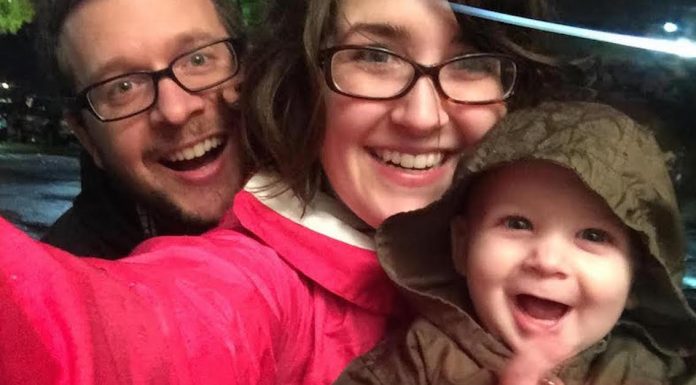 He Ignores A Call From His Wife At Work. Seconds Later, His Boss Shows Him His Phone…