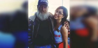 Hooters Waitress Poses With A Stranger. Seconds Later, He Pulls THIS Off His Neck…