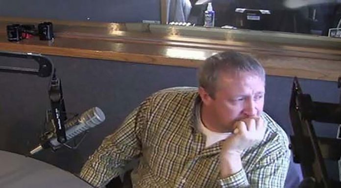 2 Years After His Wife Passes He Discovers A Secret She’d Kept That Brought Him To Tears