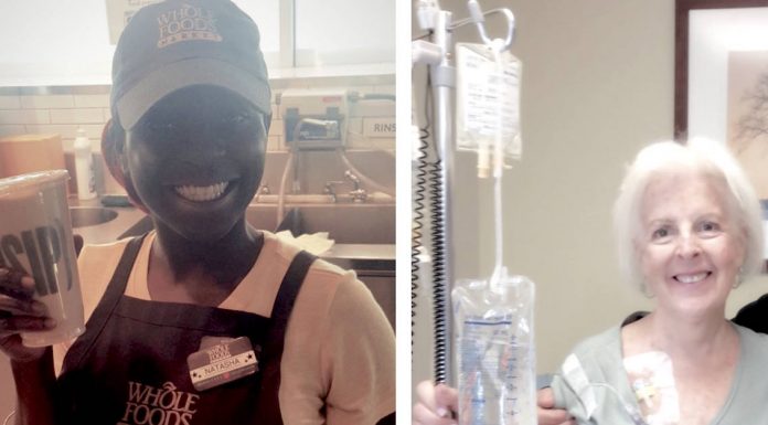 She Stopped To Buy Her Mom A Smoothie. What The Cashier Says Next Changes EVERYTHING