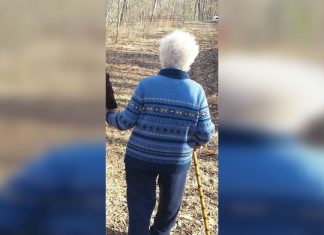 81-Year-Old Goes Missing In The Woods. 40 Minutes Later, They See Her Holding His Hand…