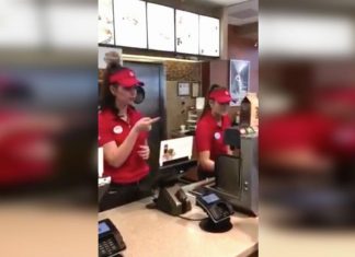 How this cashier responded to her deaf customer blew everyone in the restaurant away!