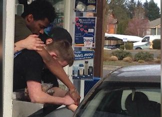3 Employees Spot Woman Crying At The Drive-Thru, Now Notice What They’re Holding…