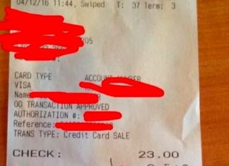 Gay North Carolina waitress receives bible verse instead of tip